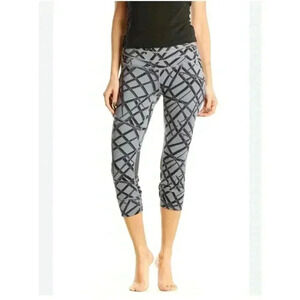*Athleta Splash Relay Cropped Bamboo Print Gray Size S